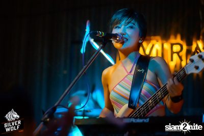 ภาพบรรยากาศงาน Silver Wolf presents Indigo Concert ที่ Viral Kaset — photo 155