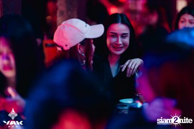 1Life Concert at Yak Bar — photo 9