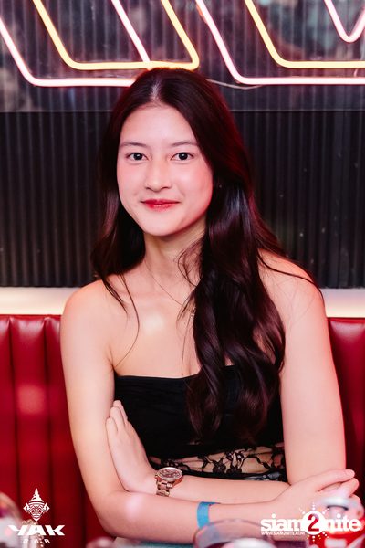 1Life Concert at Yak Bar — photo 17