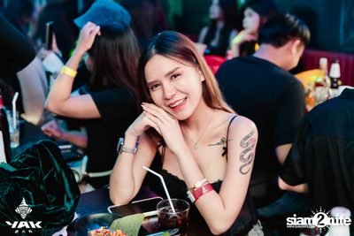 1Life Concert at Yak Bar — photo 22