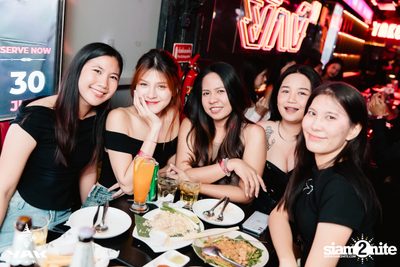 1Life Concert at Yak Bar — photo 27