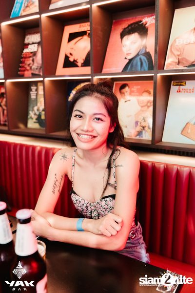 1Life Concert at Yak Bar — photo 39