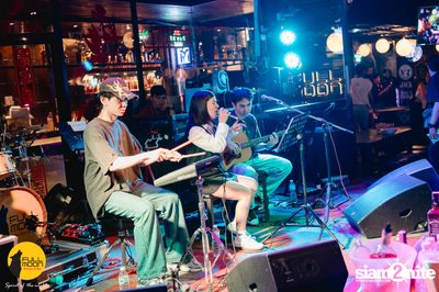 Ja Nongpanee Concert at Fullmoon Terrace and Bar — photo 11