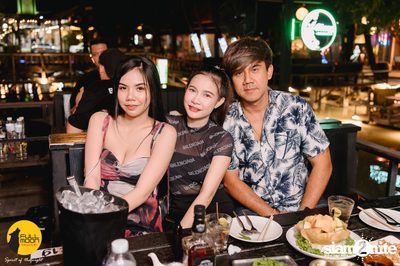 Ja Nongpanee Concert at Fullmoon Terrace and Bar — photo 29