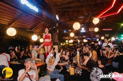 Ja Nongpanee Concert at Fullmoon Terrace and Bar — photo 119