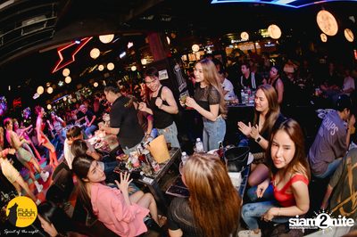 Ja Nongpanee Concert at Fullmoon Terrace and Bar — photo 136