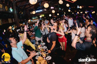 Ja Nongpanee Concert at Fullmoon Terrace and Bar — photo 157