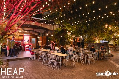 ภาพบรรยากาศคอนเสิร์ต Hard Boy Concert ที่ HEAP Viphavadee — photo 31