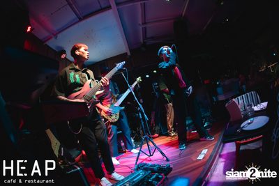 ภาพบรรยากาศคอนเสิร์ต Hard Boy Concert ที่ HEAP Viphavadee — photo 37