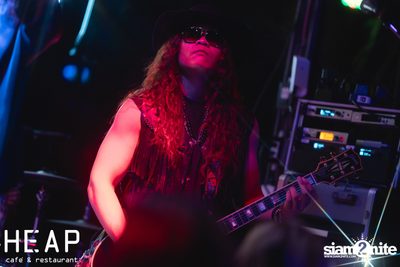 ภาพบรรยากาศคอนเสิร์ต Hard Boy Concert ที่ HEAP Viphavadee — photo 64