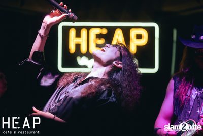 ภาพบรรยากาศคอนเสิร์ต Hard Boy Concert ที่ HEAP Viphavadee — photo 65