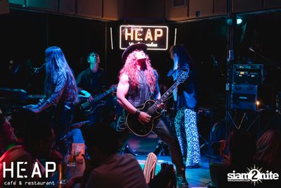 ภาพบรรยากาศคอนเสิร์ต Hard Boy Concert ที่ HEAP Viphavadee — photo 66