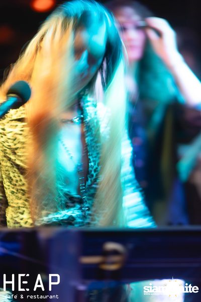 ภาพบรรยากาศคอนเสิร์ต Hard Boy Concert ที่ HEAP Viphavadee — photo 71