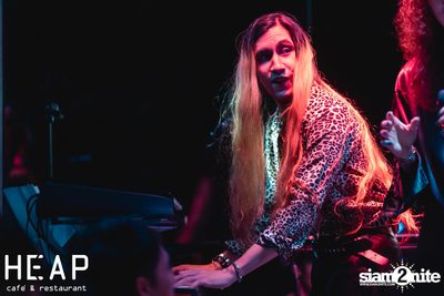 ภาพบรรยากาศคอนเสิร์ต Hard Boy Concert ที่ HEAP Viphavadee — photo 77
