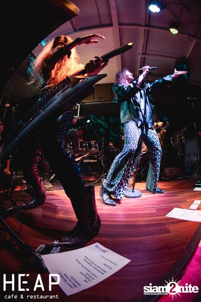 ภาพบรรยากาศคอนเสิร์ต Hard Boy Concert ที่ HEAP Viphavadee — photo 81