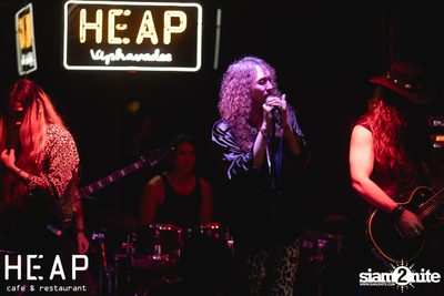 ภาพบรรยากาศคอนเสิร์ต Hard Boy Concert ที่ HEAP Viphavadee — photo 106