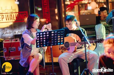 Ink Waruntorn concert at Fullmoon Terrace & Bar — photo 15