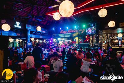 Ink Waruntorn concert at Fullmoon Terrace & Bar — photo 18