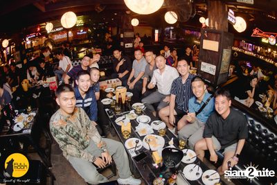 Ink Waruntorn concert at Fullmoon Terrace & Bar — photo 23