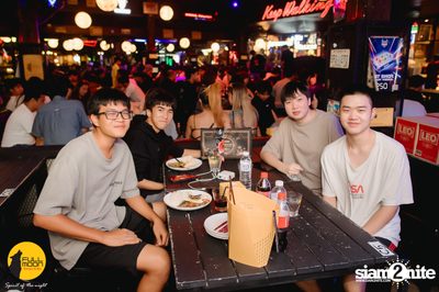 Ink Waruntorn concert at Fullmoon Terrace & Bar — photo 29