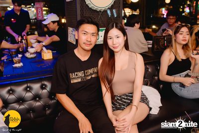Ink Waruntorn concert at Fullmoon Terrace & Bar — photo 31