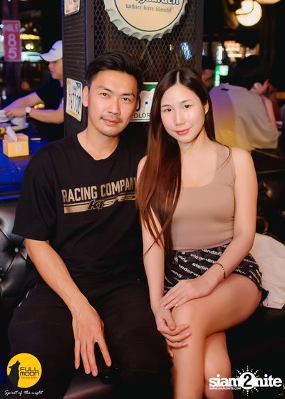 Ink Waruntorn concert at Fullmoon Terrace & Bar — photo 32