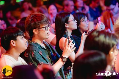Ink Waruntorn concert at Fullmoon Terrace & Bar — photo 53