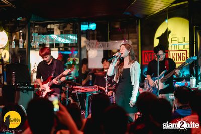 Ink Waruntorn concert at Fullmoon Terrace & Bar — photo 60