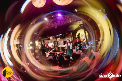 Ink Waruntorn concert at Fullmoon Terrace & Bar — photo 62