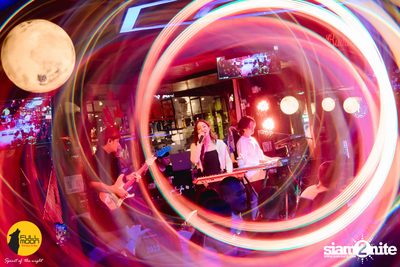 Ink Waruntorn concert at Fullmoon Terrace & Bar — photo 78