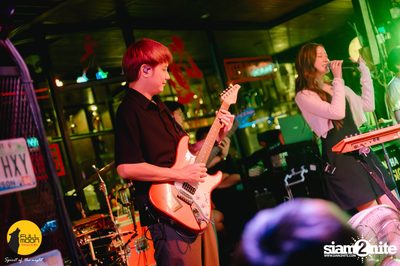 Ink Waruntorn concert at Fullmoon Terrace & Bar — photo 99