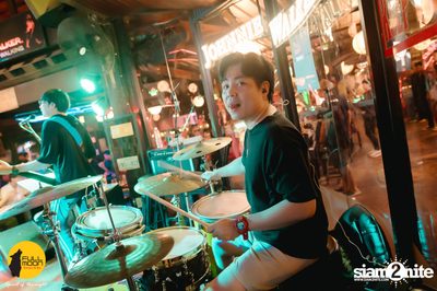Ink Waruntorn concert at Fullmoon Terrace & Bar — photo 123