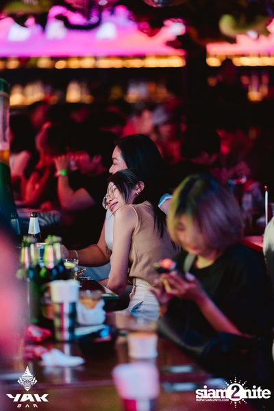 Friday Night at Yak Bar  — photo 13