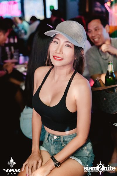 Friday Night at Yak Bar  — photo 18