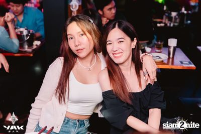 Friday Night at Yak Bar  — photo 19