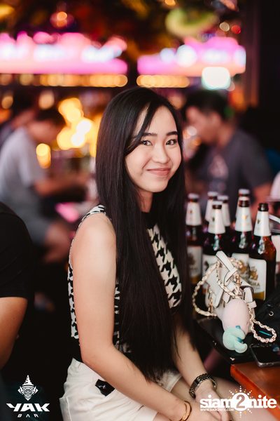 Friday Night at Yak Bar  — photo 23
