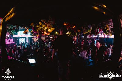 Friday Night at Yak Bar  — photo 35