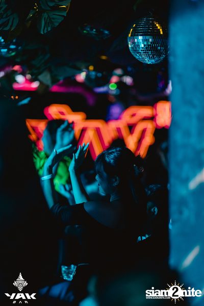 Friday Night at Yak Bar  — photo 48