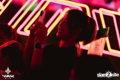 Friday Night at Yak Bar  — photo 62