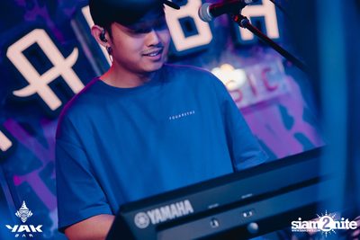 Friday Night at Yak Bar  — photo 90