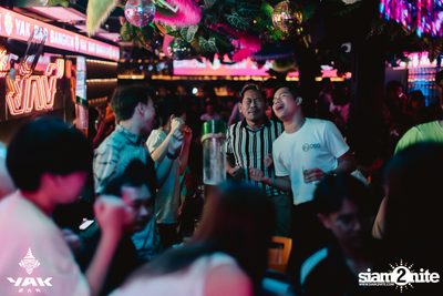 Friday Night at Yak Bar  — photo 93