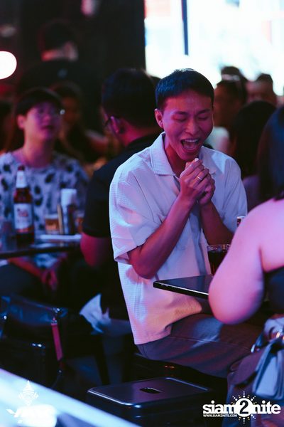Saturday Night at Yak Bar — photo 15