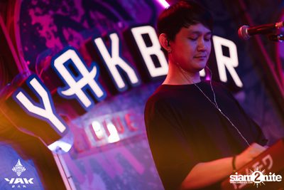 Saturday Night at Yak Bar — photo 140