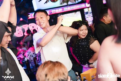 Saturday Night at Yak Bar — photo 41