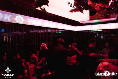Saturday Night at Yak Bar — photo 178