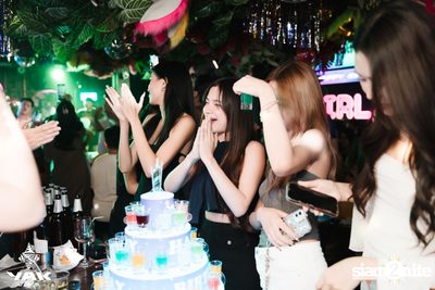 Saturday Night at Yak Bar — photo 82