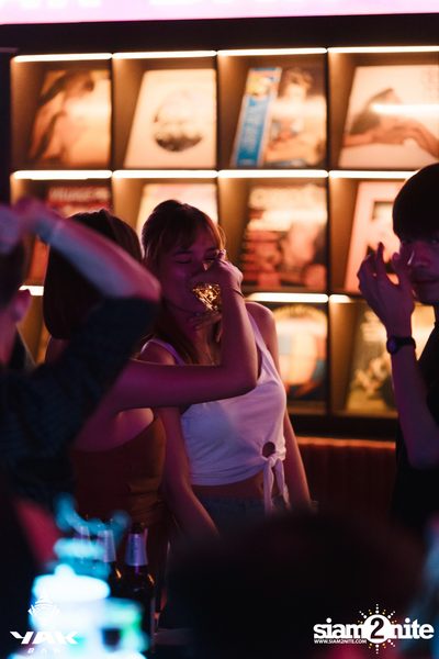 Saturday Night at Yak Bar — photo 222