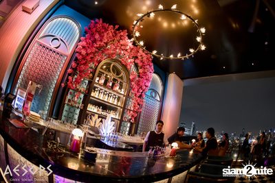 ภาพบรรยากาศงาน Beauty and The Bald ที่ Aesops Greek Restaurant & Rooftop — photo 9