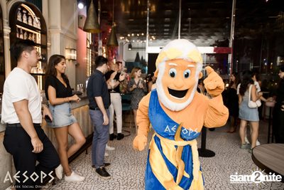ภาพบรรยากาศงาน Beauty and The Bald ที่ Aesops Greek Restaurant & Rooftop — photo 118