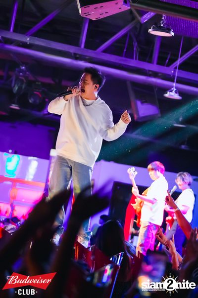 ภาพบรรยากาศงาน Budweiser Club presents Live Concert of Tattoo Colour ที่ Banpuen Rangsit — photo 108